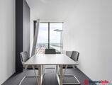 Büros zu vermieten in All-inclusive-Zugang zu Arbeitsplätzen, virtuellen Büros und Besprechungsräumen in Regus DC Tower
