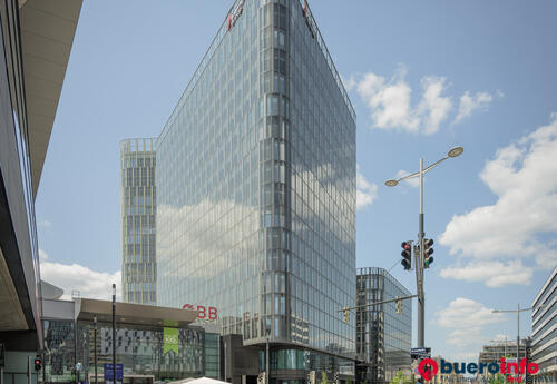 Büros zu vermieten in Arbeitsplätze, Services und Support unterstützen Sie bei der Arbeit in Regus Icon Tower